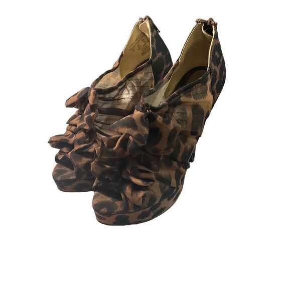 Metaphor Leopard Print Ruffle Stilettos - Picture 2 of 15